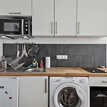 Sunny&quiet 2br near the Eiffel Tower Invalides Beaugrenelle Welkeys